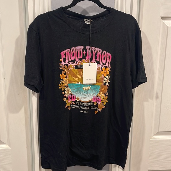 🌺SPELL🌺 WITH LOVE FROM BYRON BAY BOYFRIEND TEE NWT LIMITED EDITION UFT/SELL - Picture 1 of 4